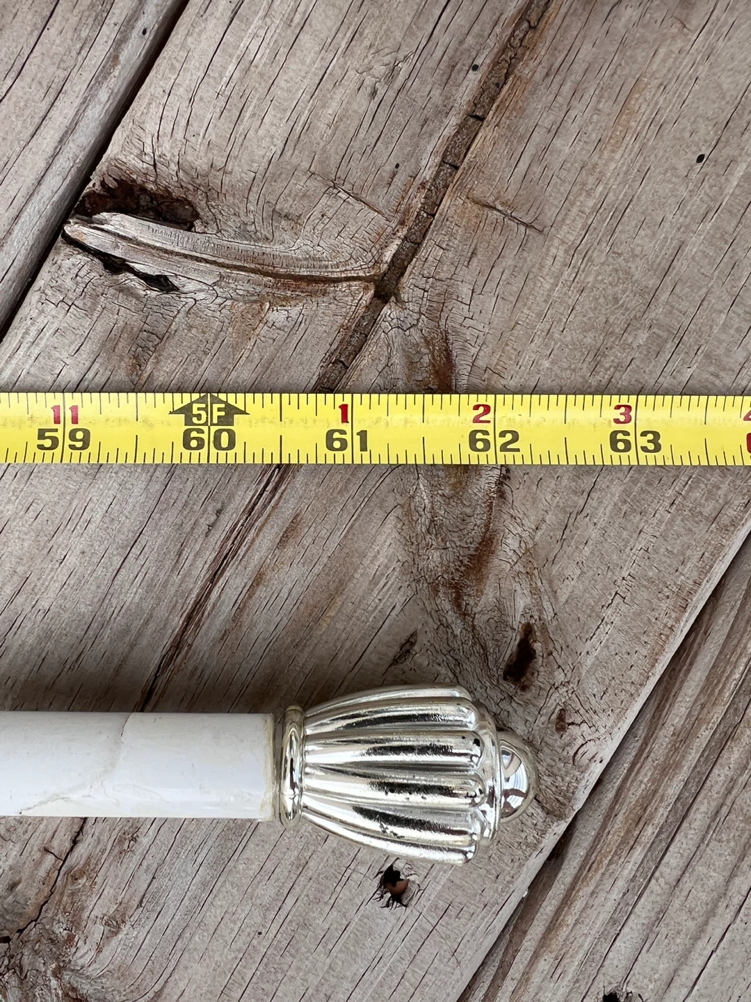 Pair of Extendable Curtain Rods - photo 2