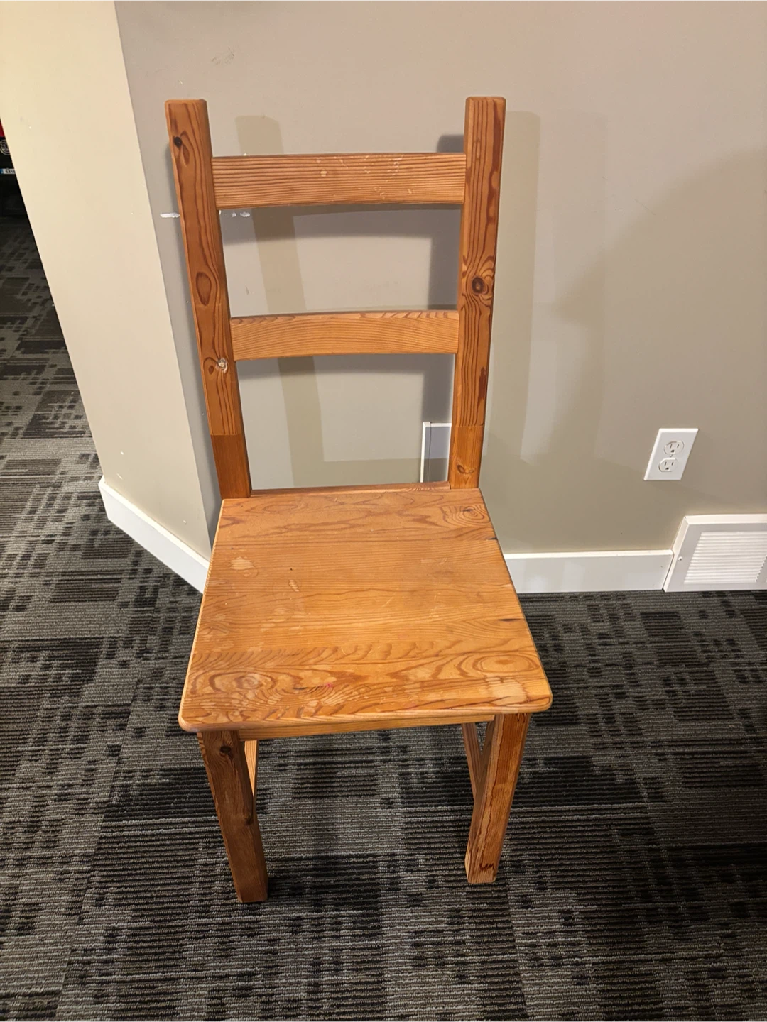 8 Wooden Dining Chairs