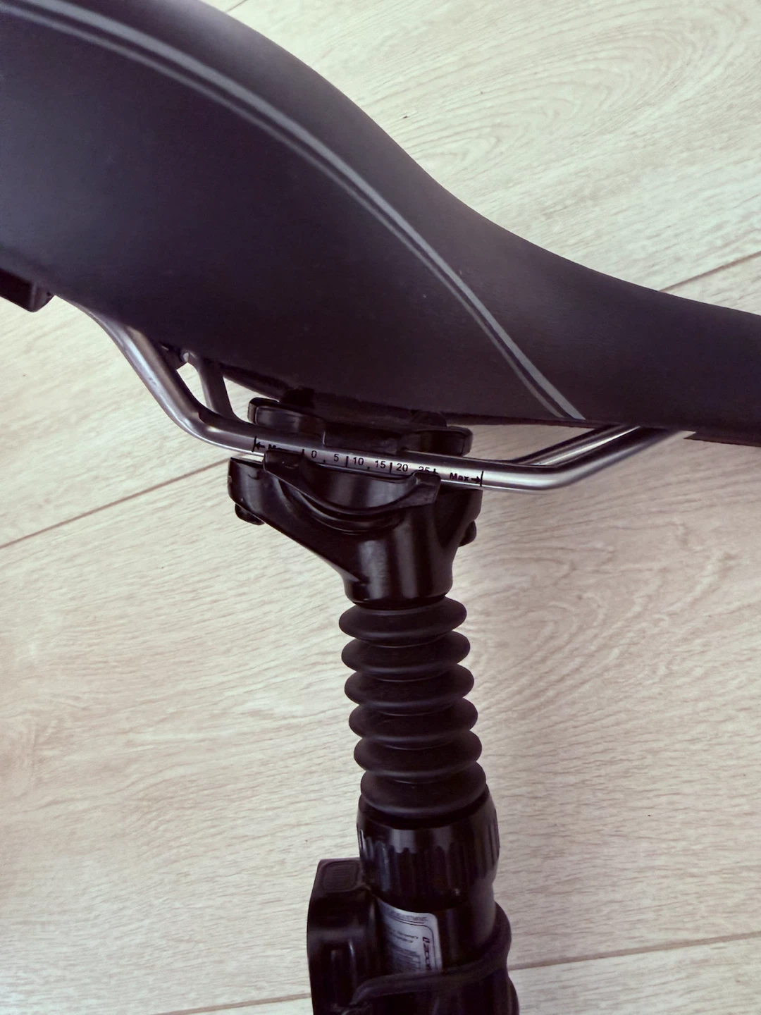 Liv Bike Saddle with Zoom Seatpost