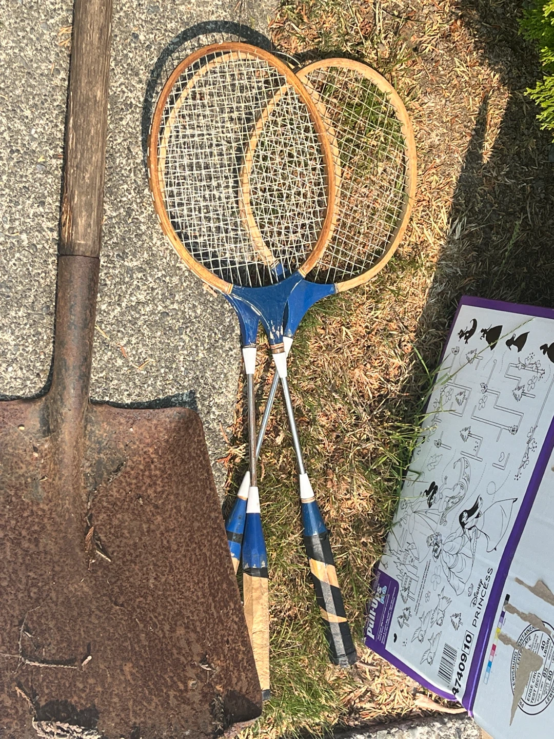 Free Vintage Wooden Badminton Rackets