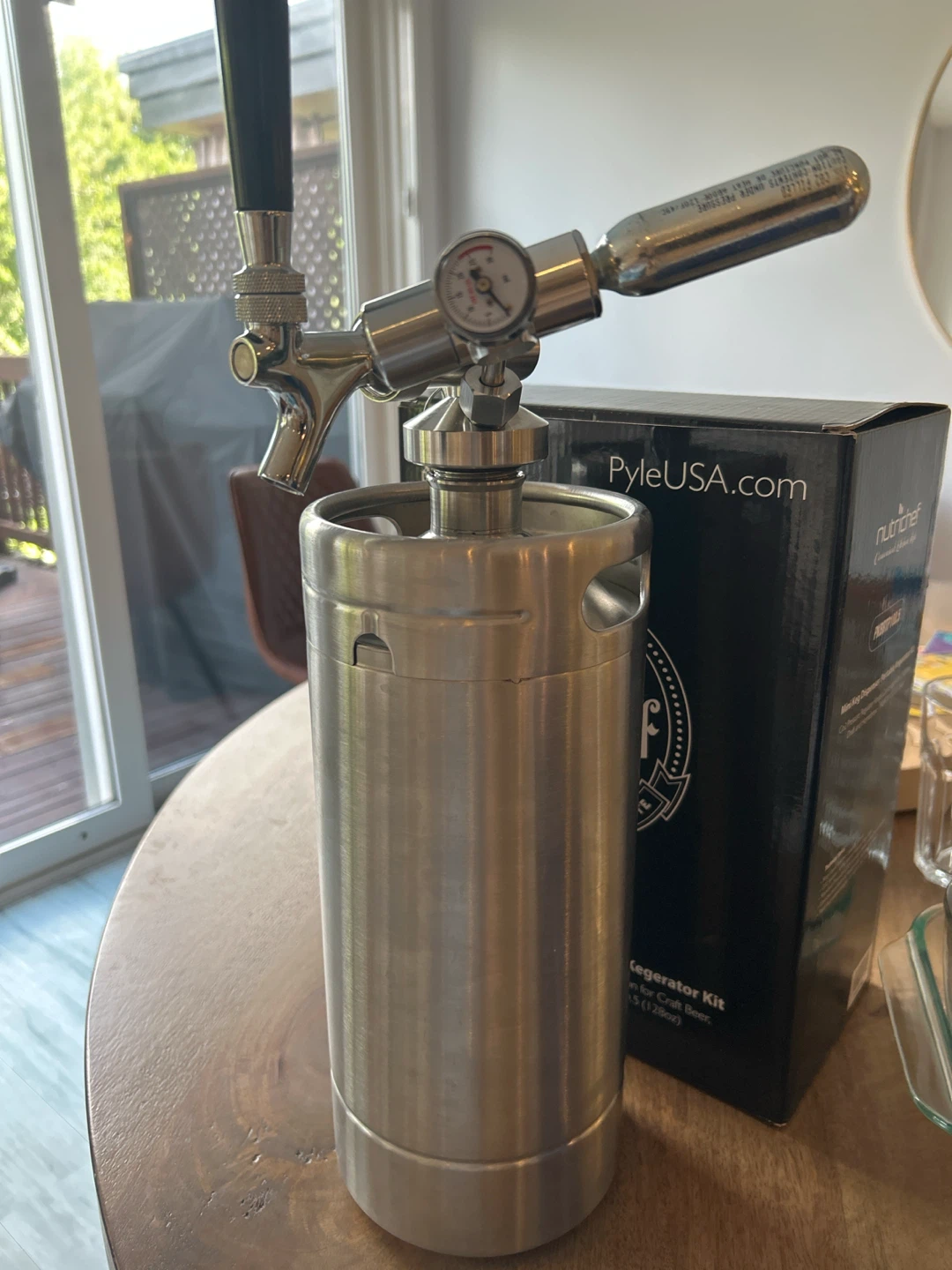 NutriChef PKBRTP100.5 Mini Keg Dispenser Portable Kegerator Kit - photo 4