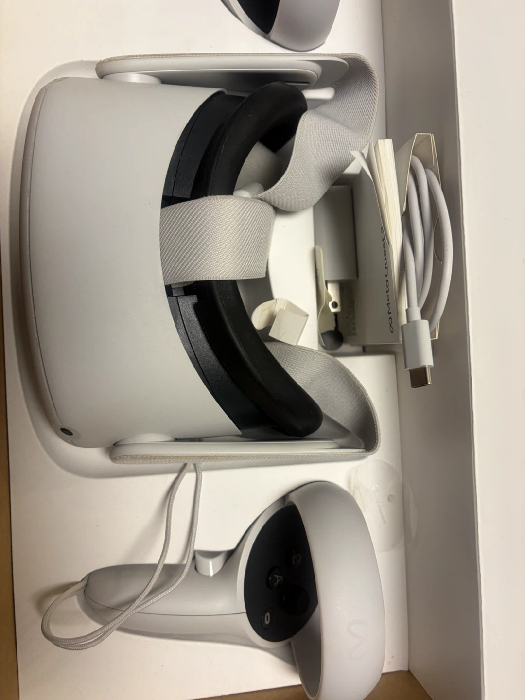 Meta Quest 2 VR Headset - photo 4