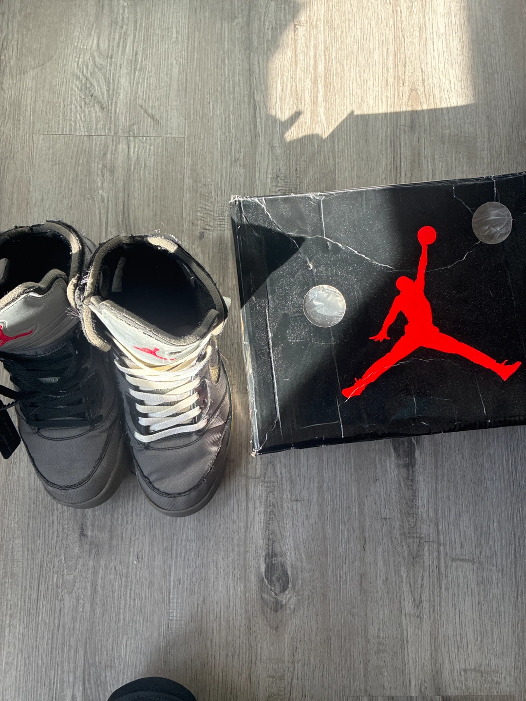 Off-White x Air Jordan 5 "The Ten" Sneakers - photo 4