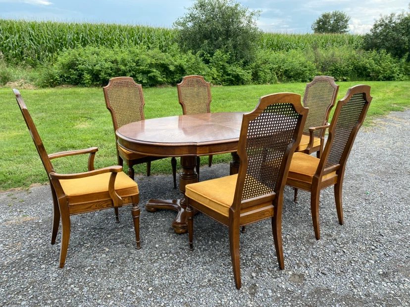 Sklar Furniture Solid Oak Dining Set (CAN DELIVER)