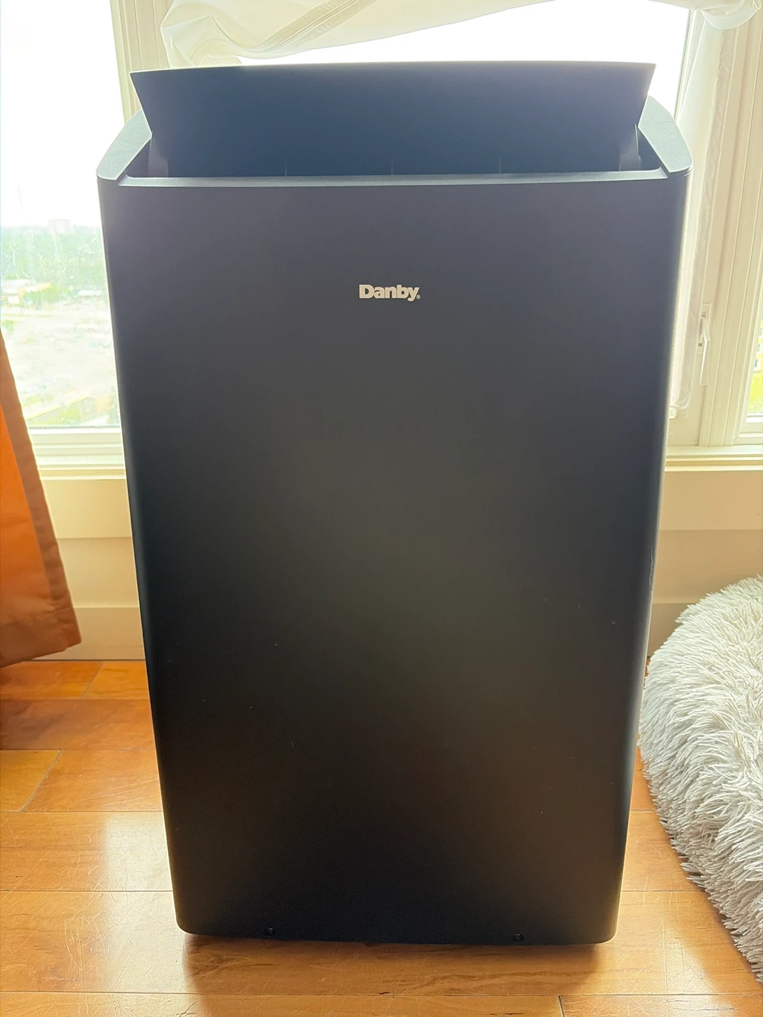 Danby Portable Air Conditioner with Warranty 14,000 BTU/H