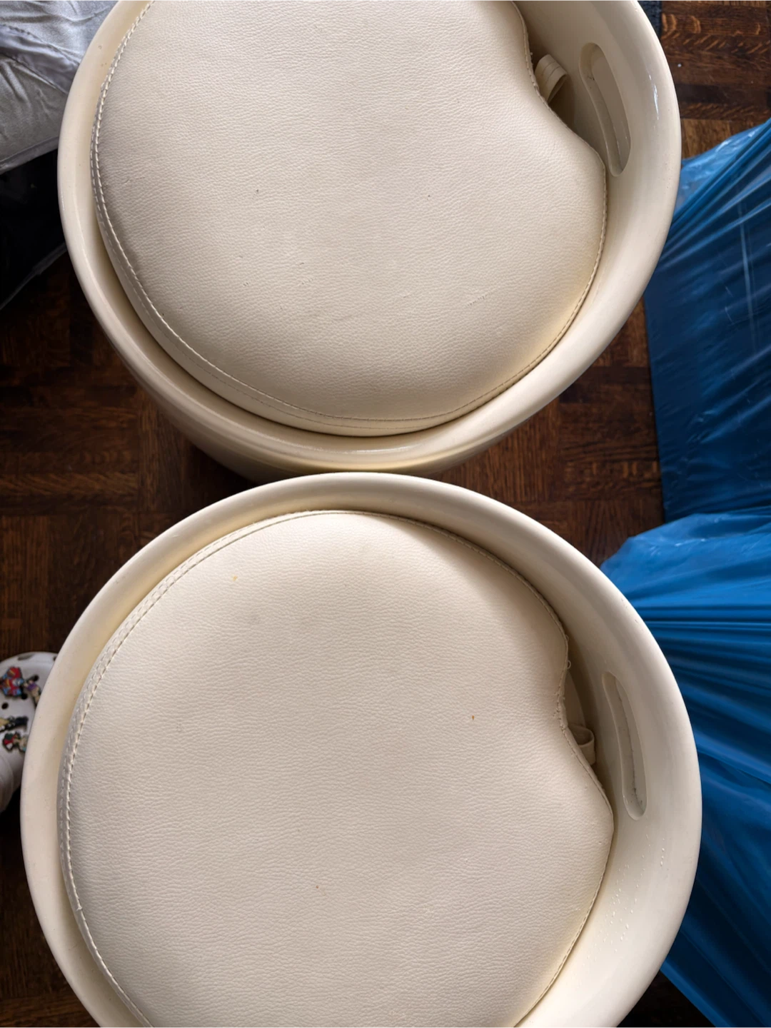 Cream Ottomans with Storage - photo 4