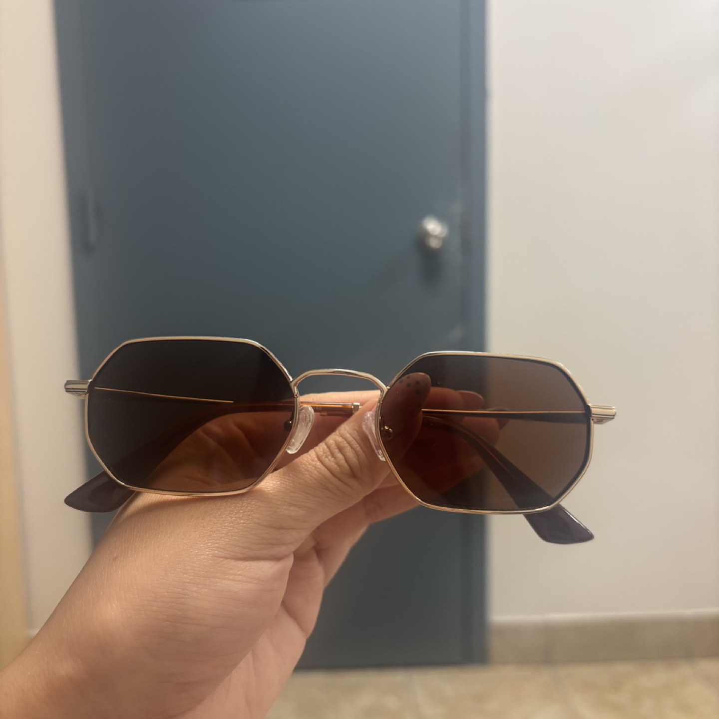 Light brown sunglasses