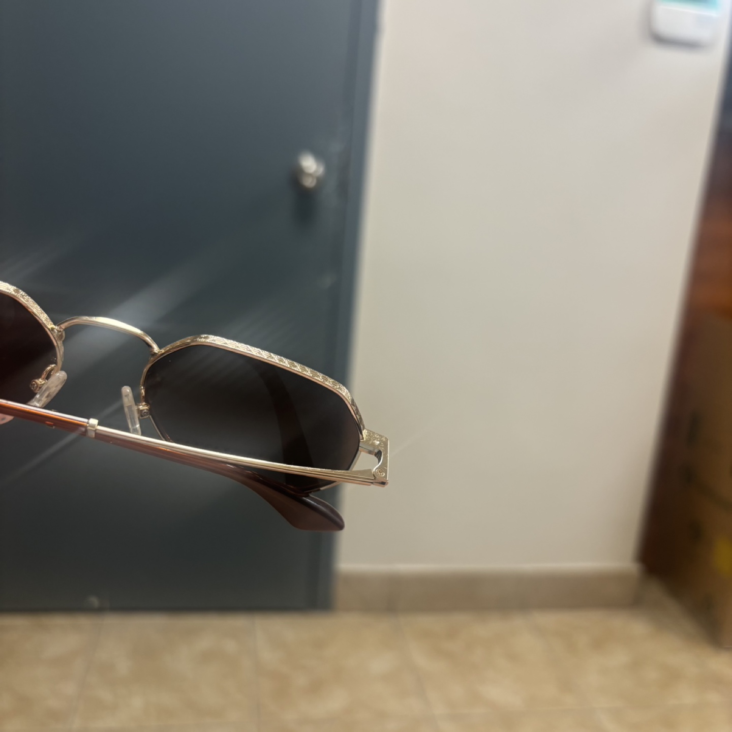 Light brown sunglasses - photo 3