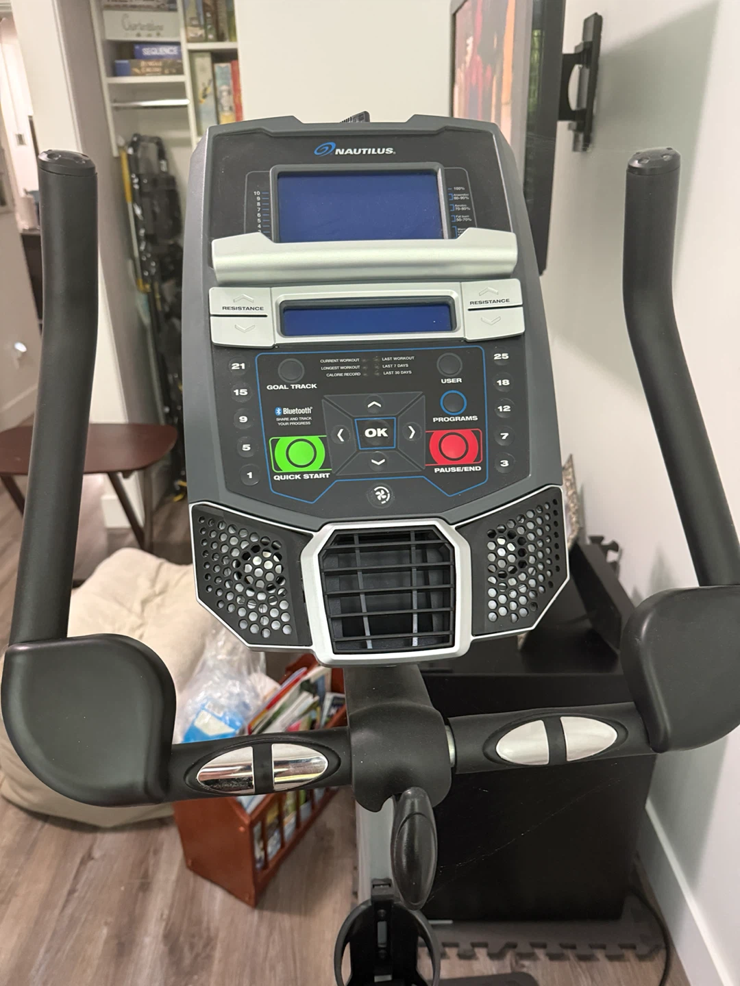 Nautilus U616 Upright Bike.