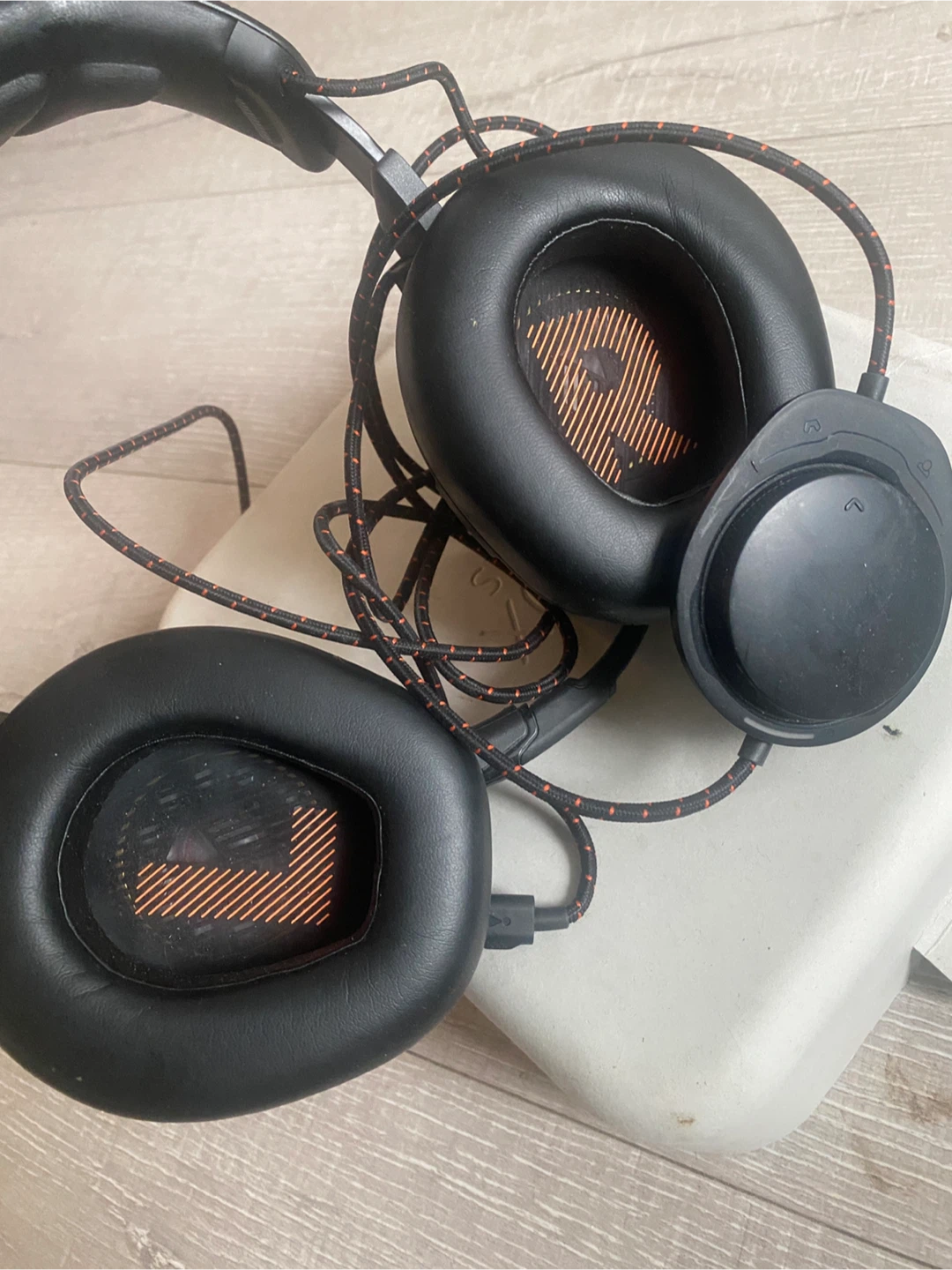 JBL Quantum ONE Gaming Headset - photo 5