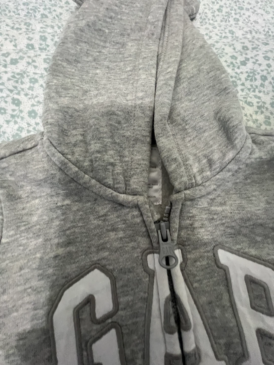 Baby Gap Grey Footed Romper 6-12 Months - photo 2