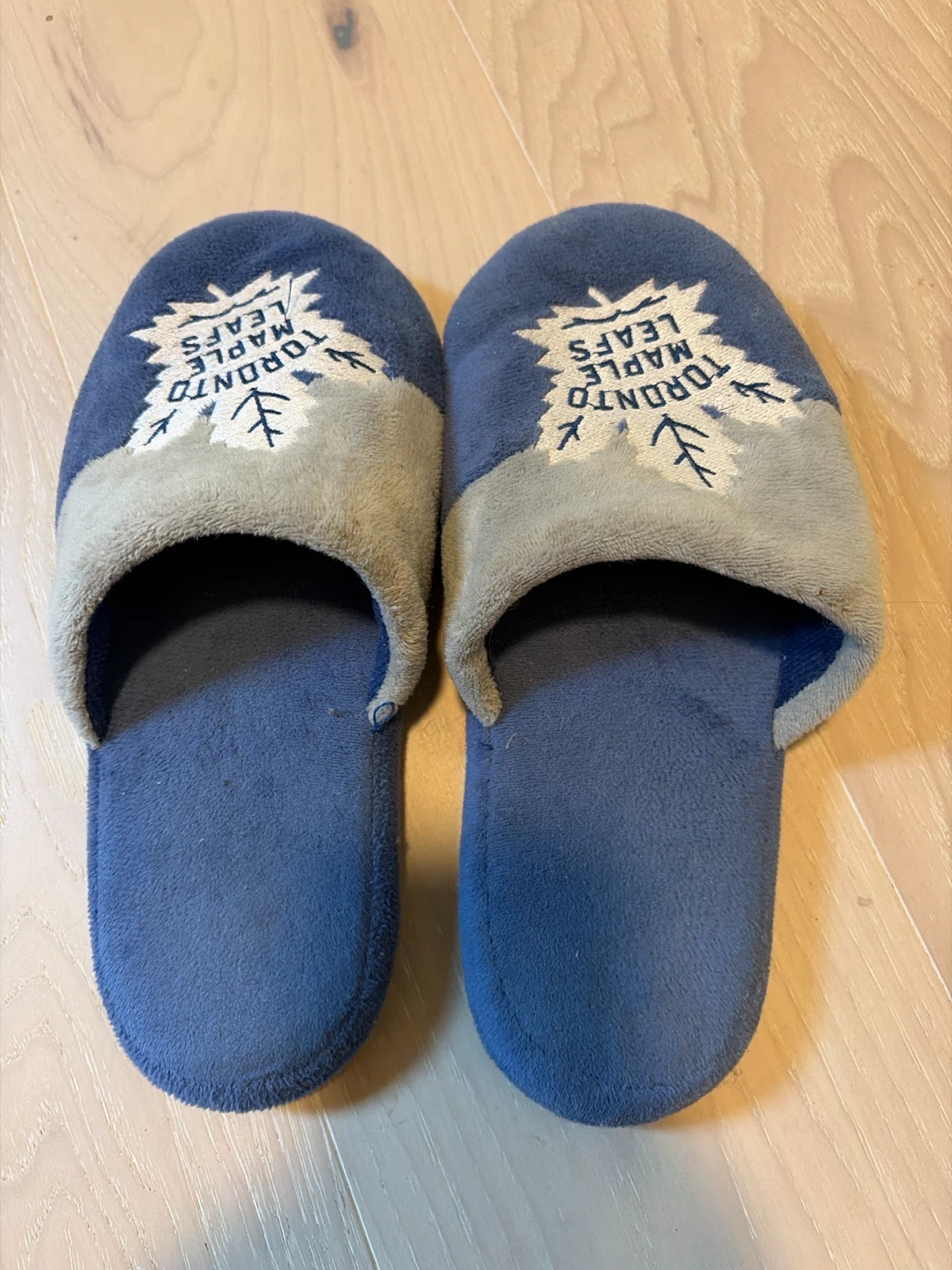 Toronto Maple Leafs Kids Slippers
