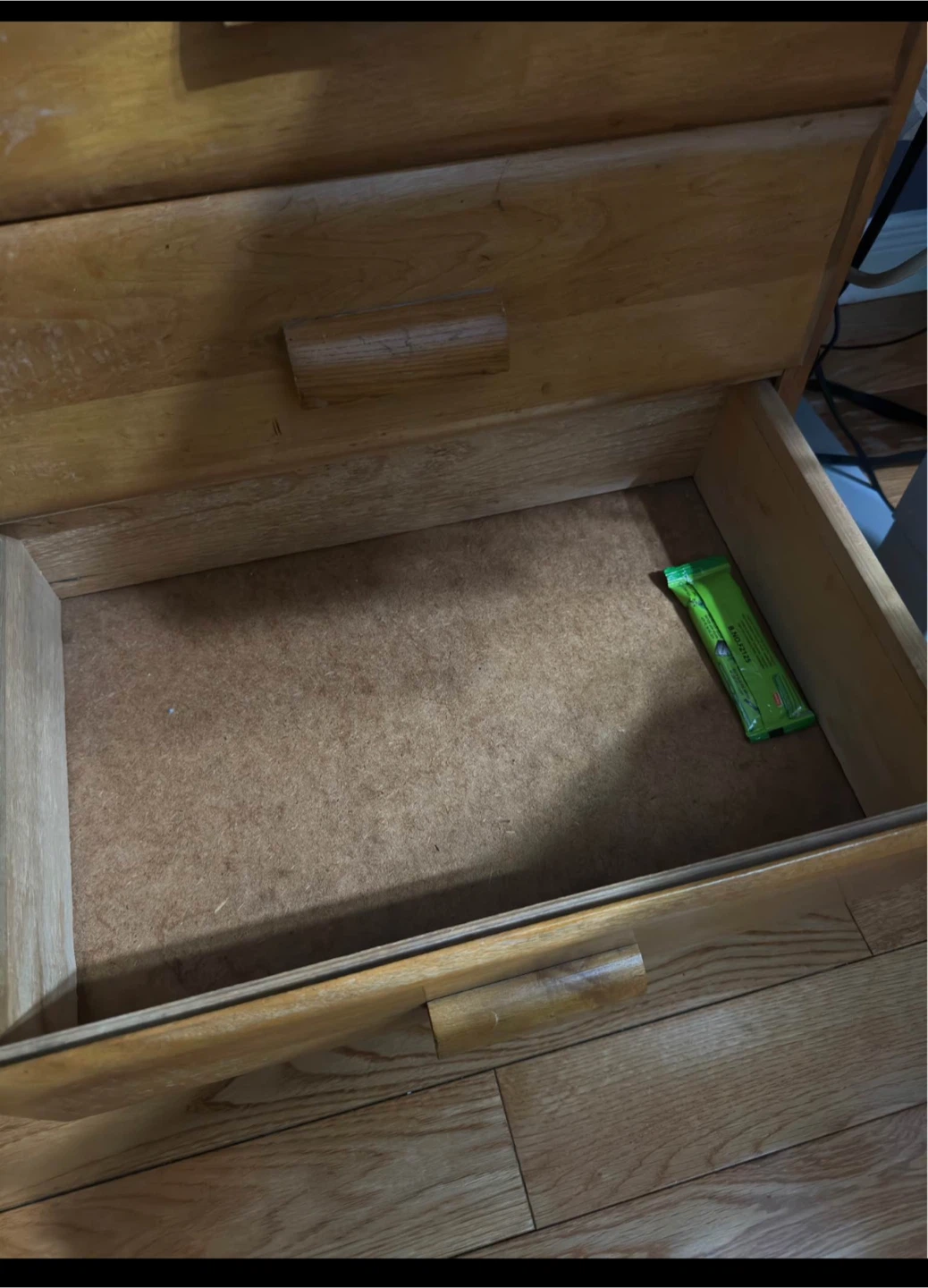 Wooden 4-Drawer Dresser - photo 3
