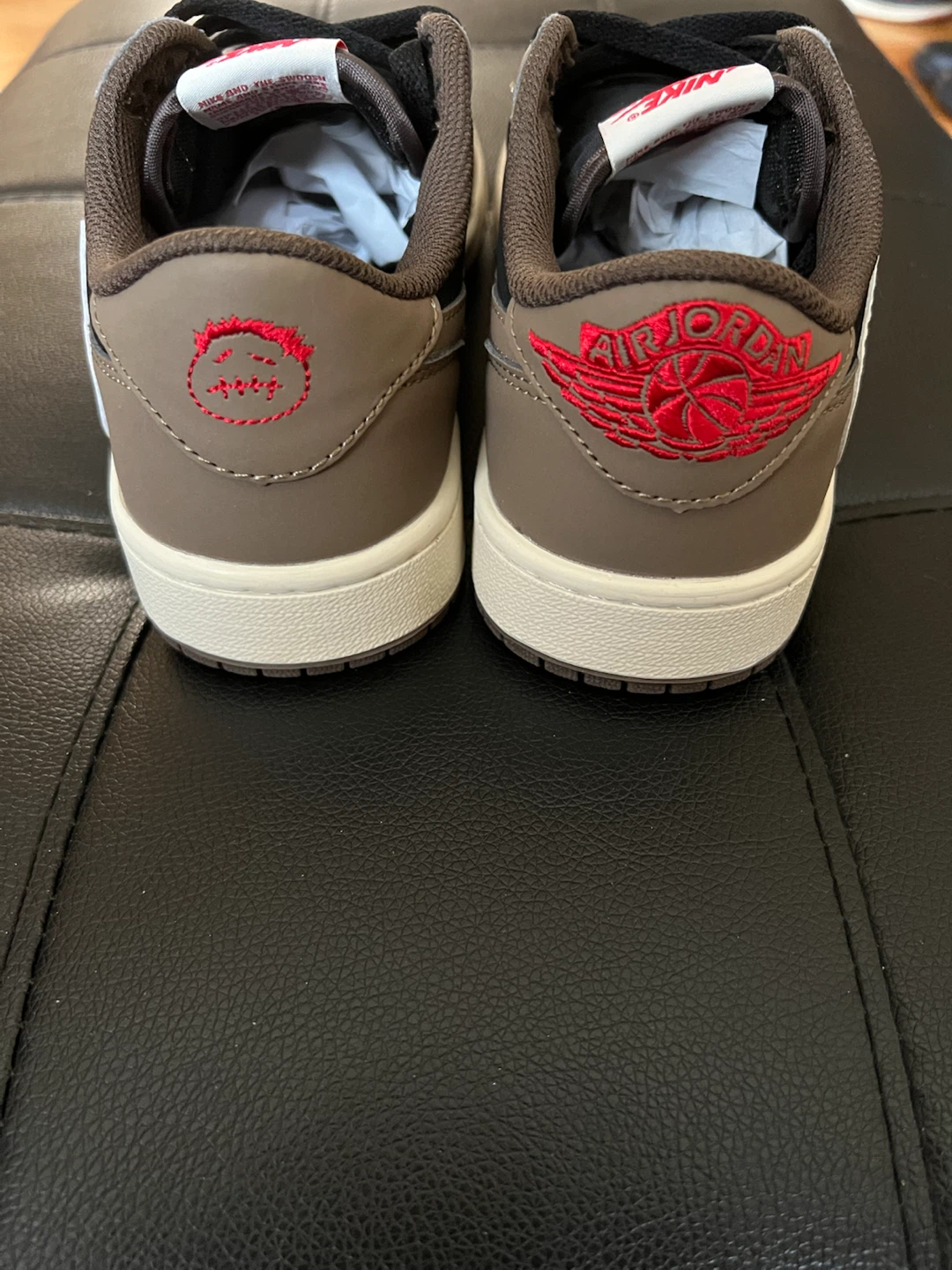 Travis Scott 1's Mens size 7 - photo 3