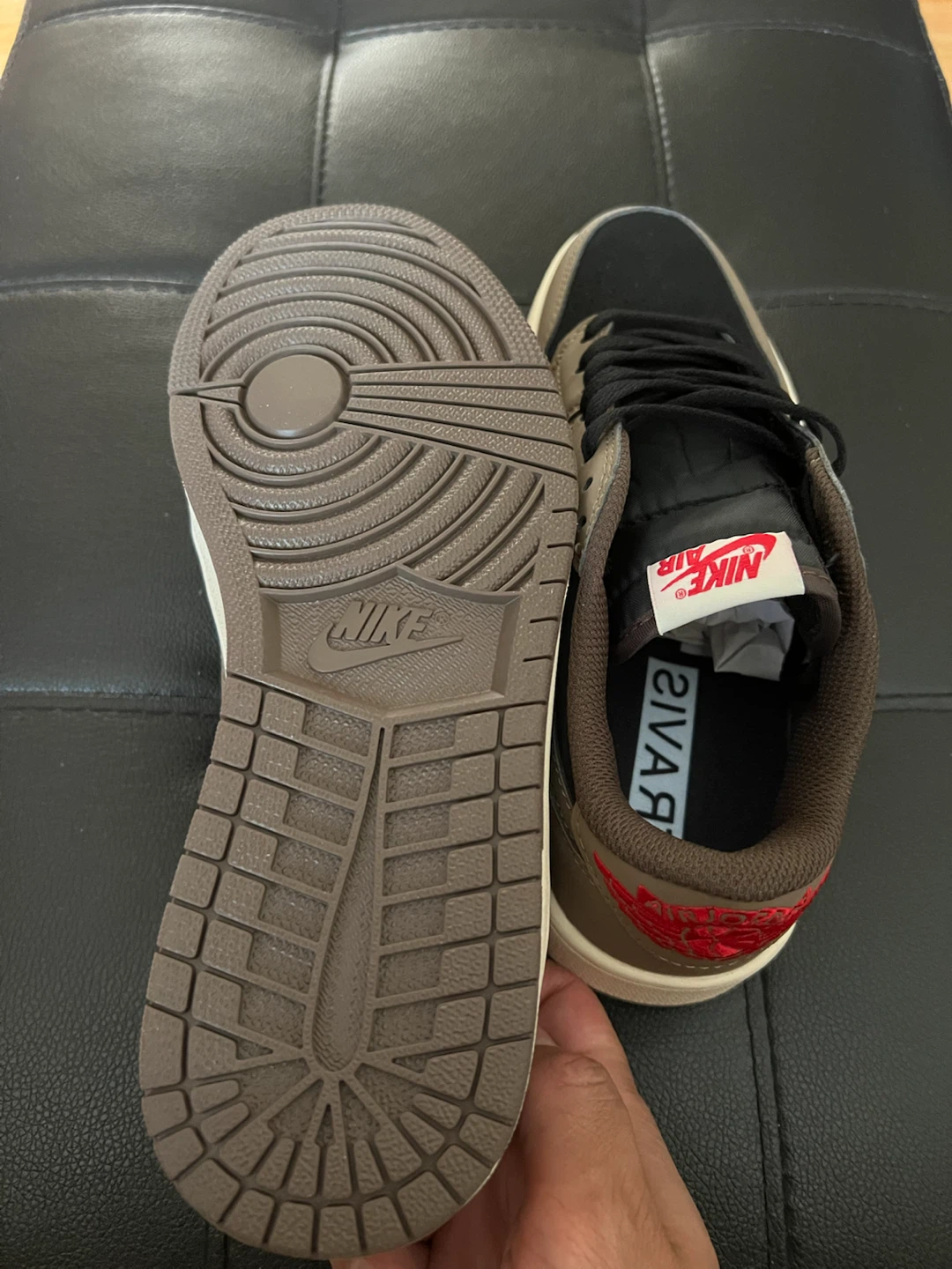 Travis Scott 1's Mens size 7 - photo 4