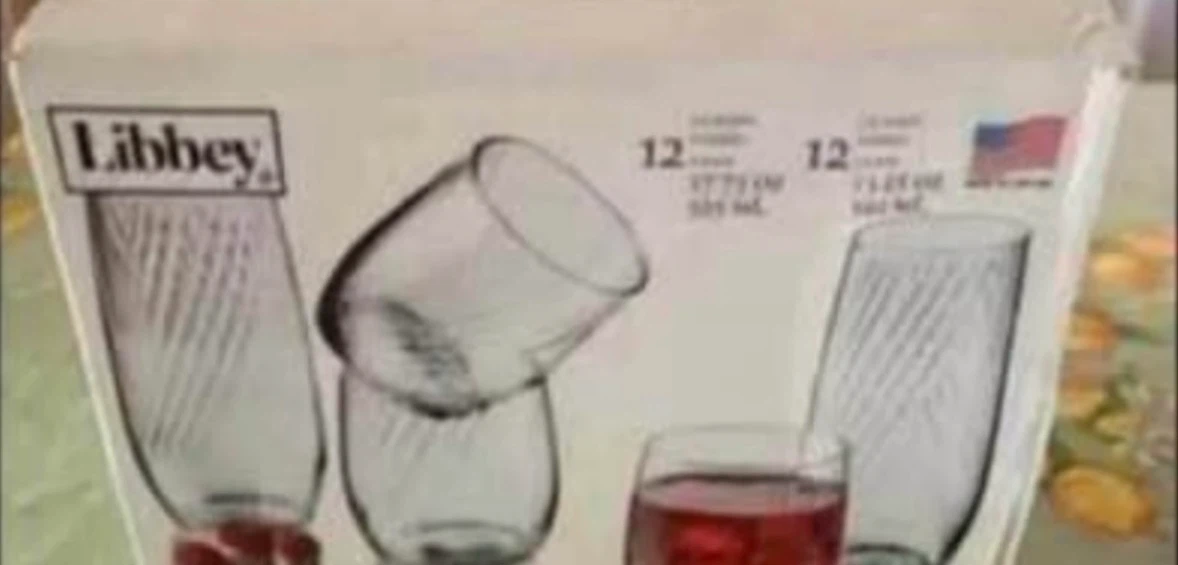 24 housewarming glasses (New) (Free)