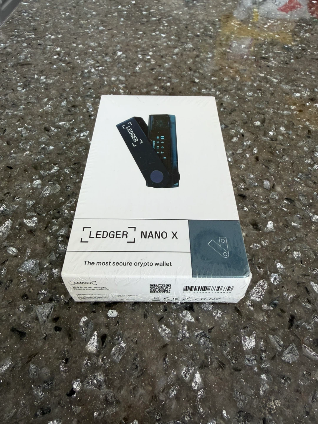 Ledger Nano X Bluetooth Bitcoin Crypto Hardware Wallet - photo 2