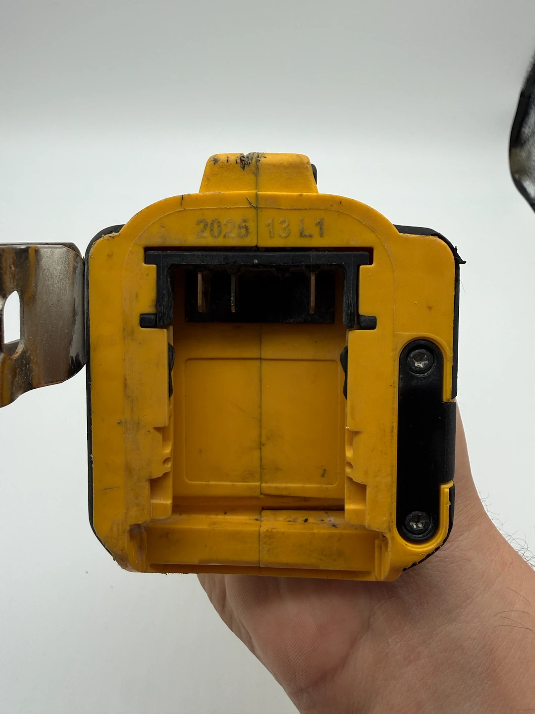 DEWALT 20V Max XR DCE555 Brushless Cordless Drywall Cut-Out Tool - photo 4