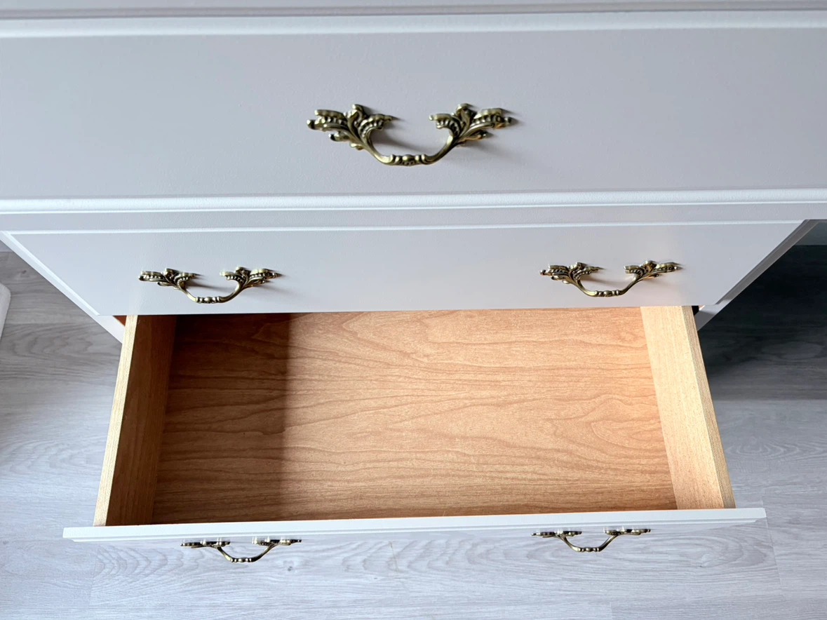 French Provincial tallboy dresser- 5 drawers - photo 4