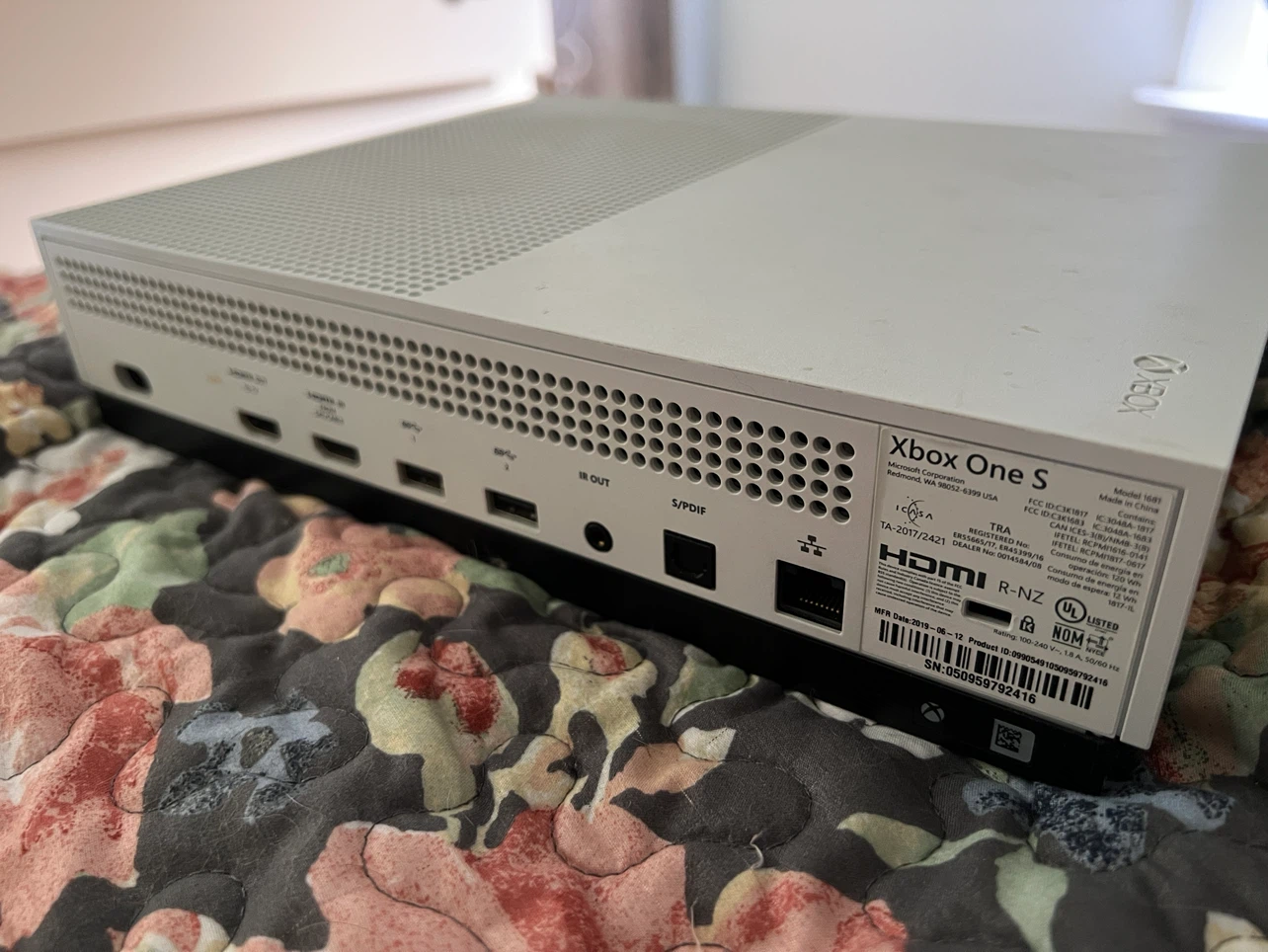 Xbox One S Console - photo 2