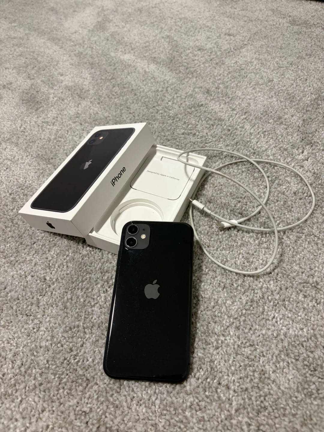 Apple iPhone 11 - Black