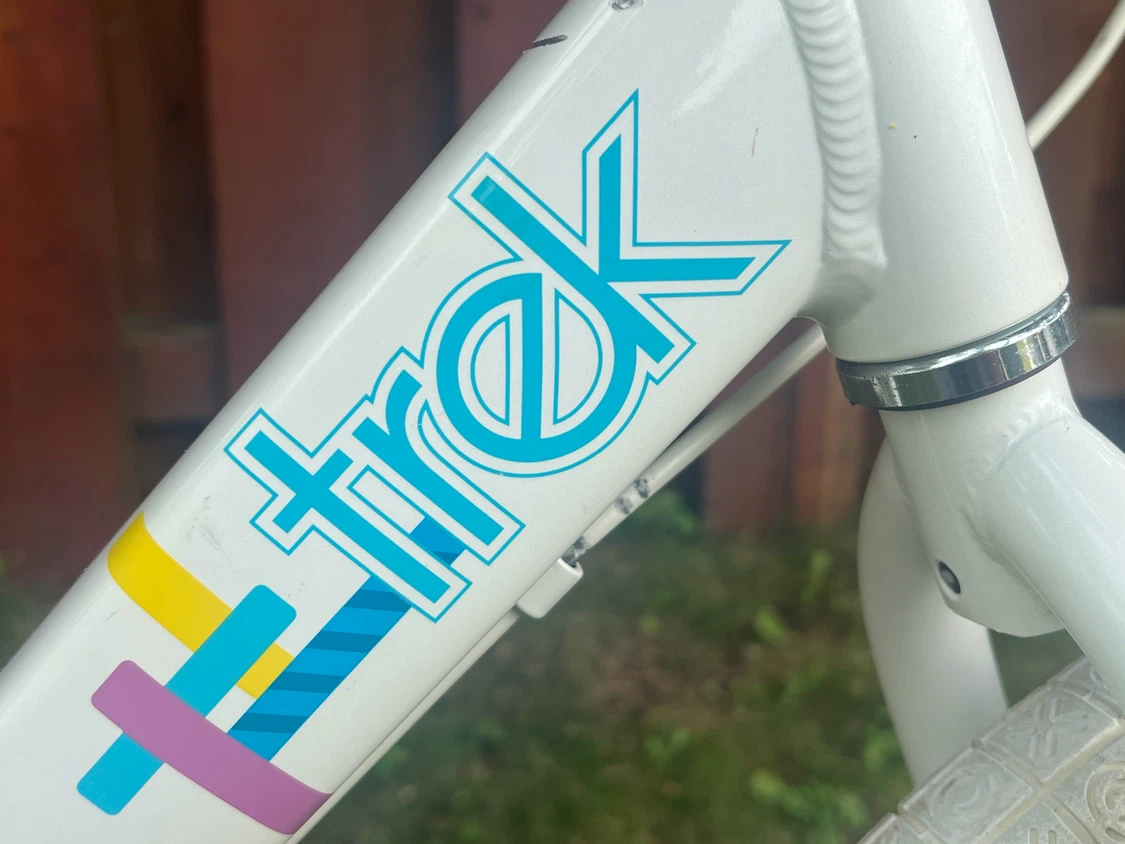 Trek Mystic 20” Girls bike-Excellent condition - photo 4