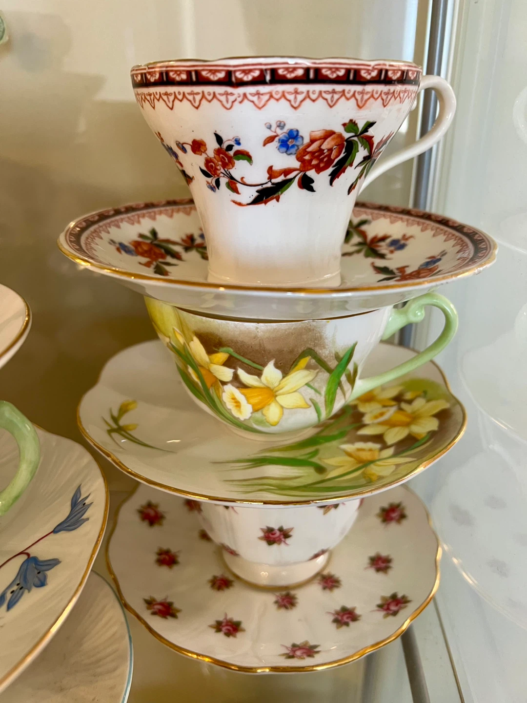 Collection of Vintage Teacups and Saucers - photo 5