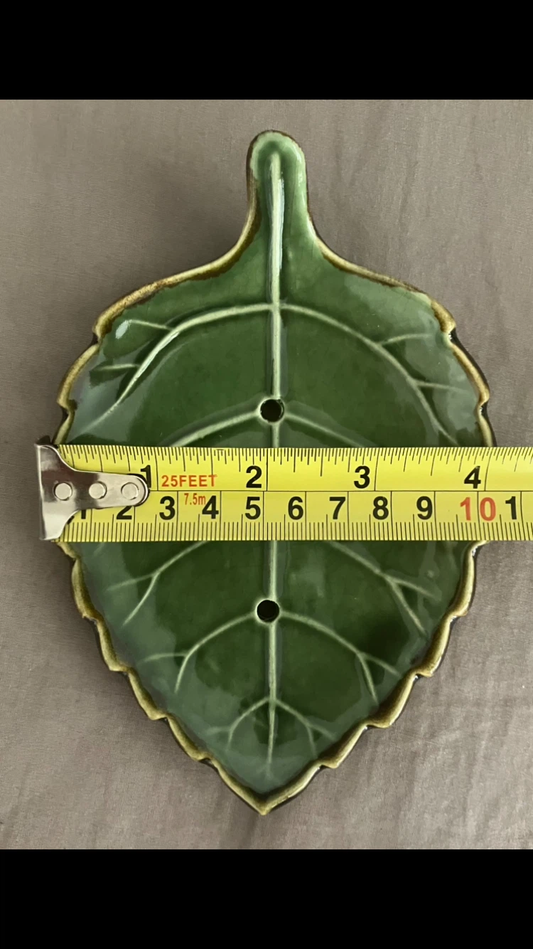 Small Green Leaf Ceramic Soap Dish 🍃💚🧼🫧🧽 - photo 4