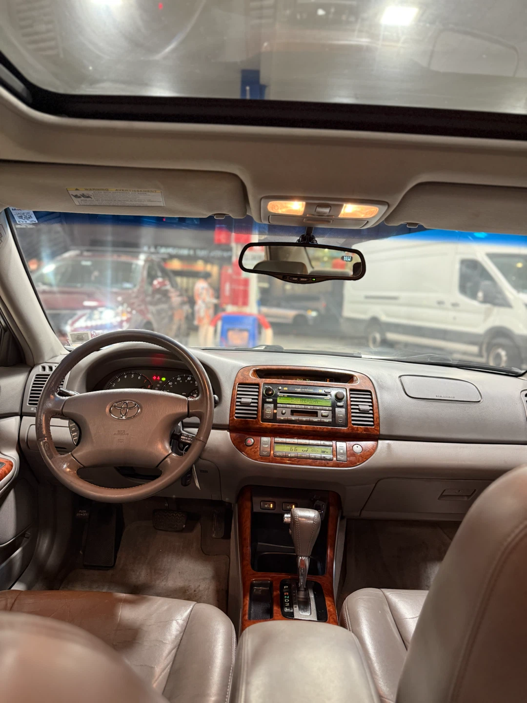 2004 Toyota Camry XLE (FULLY LOADED) - photo 4