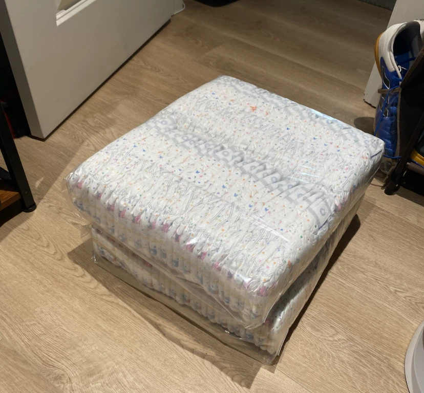 Diapers - Huggies size 4