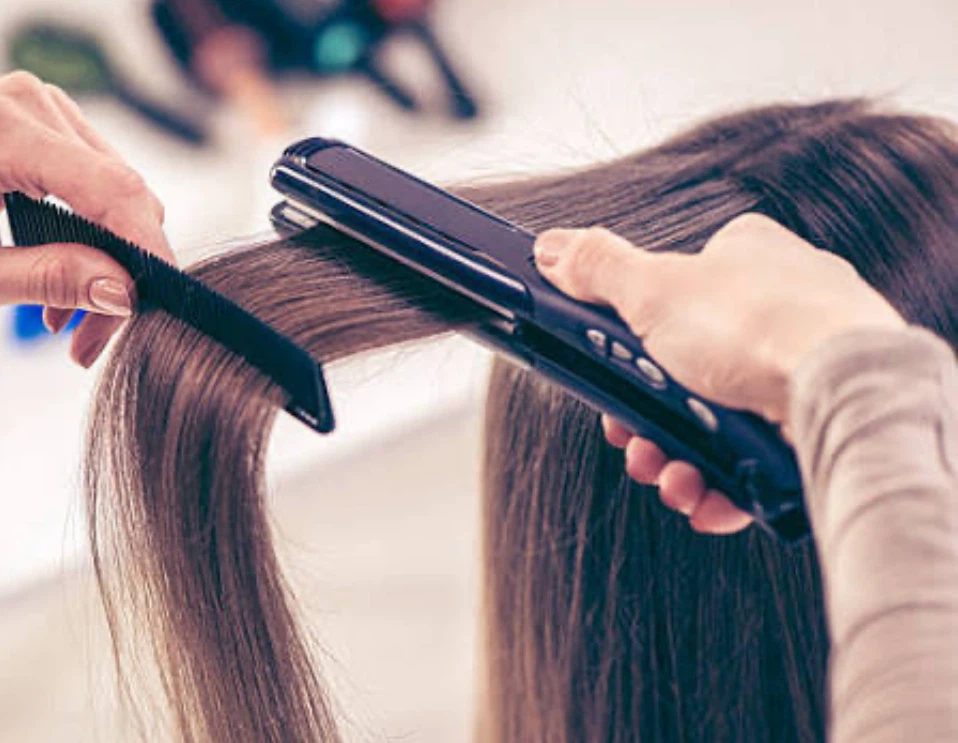 Schwarzkopf SKP PROFlat 2.0 Ceramic Flat Iron 1.5"