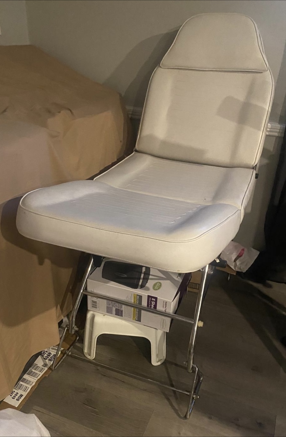 White Aesthetic Bed