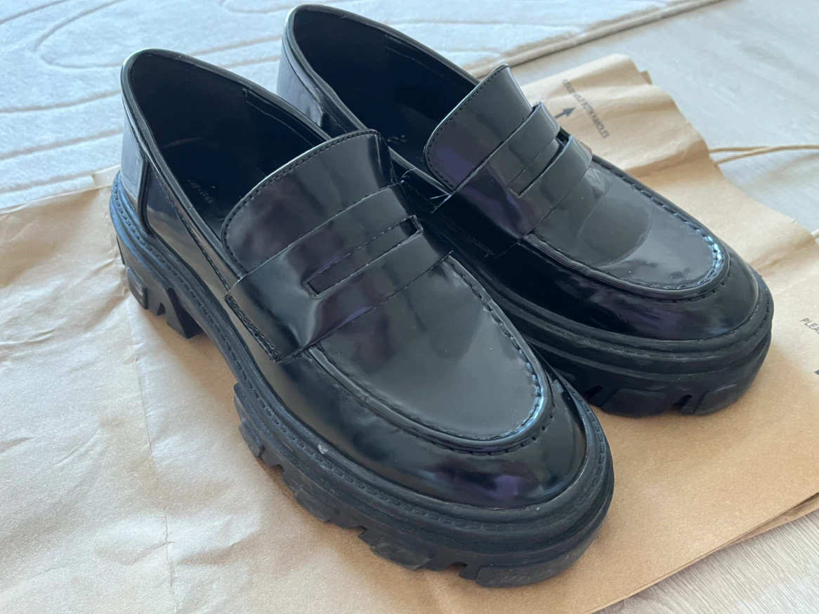OAK+FORT Chunky black loafers