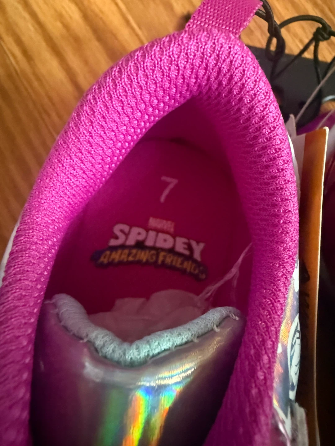 Marvel spidey shoes size 7 - photo 4