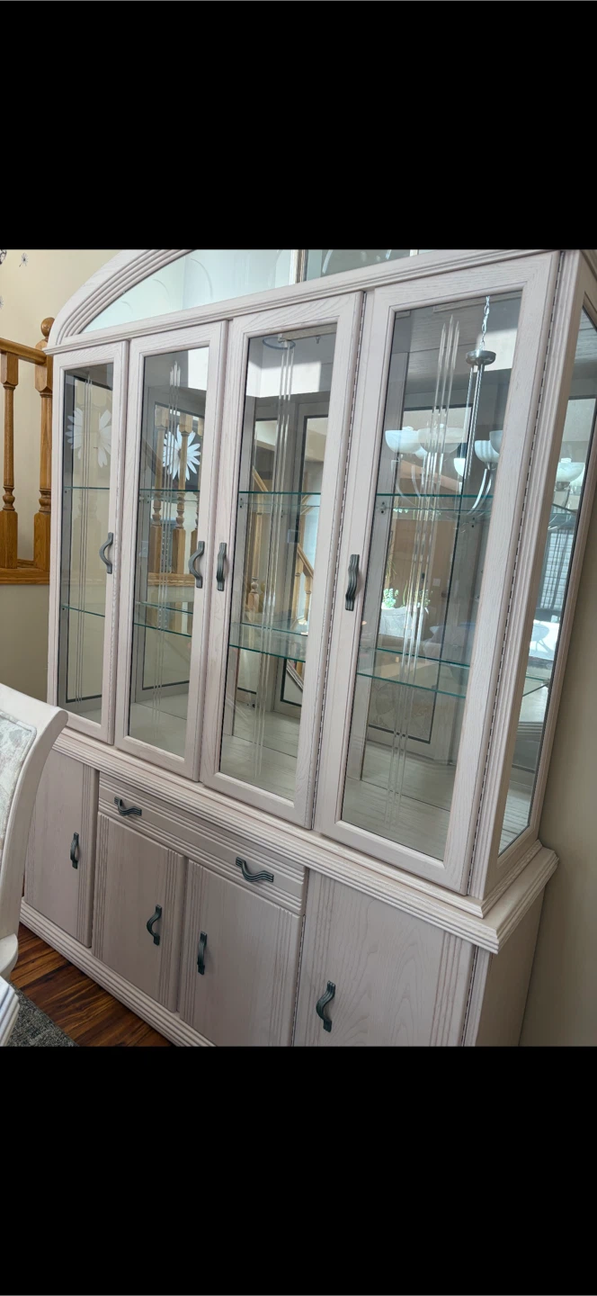 China Cabinet with Glass Doors and Diningroom Table and 6 chair