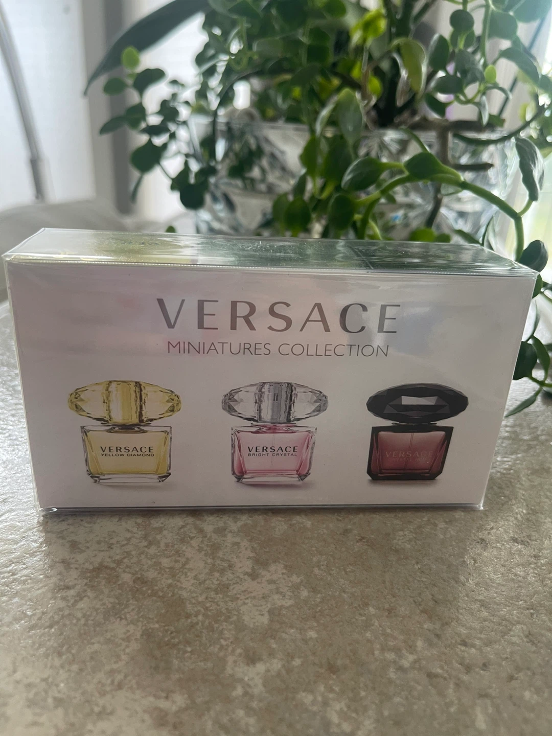 VERSACE  Miniatures Collection Eau de Toilette Set - photo 3