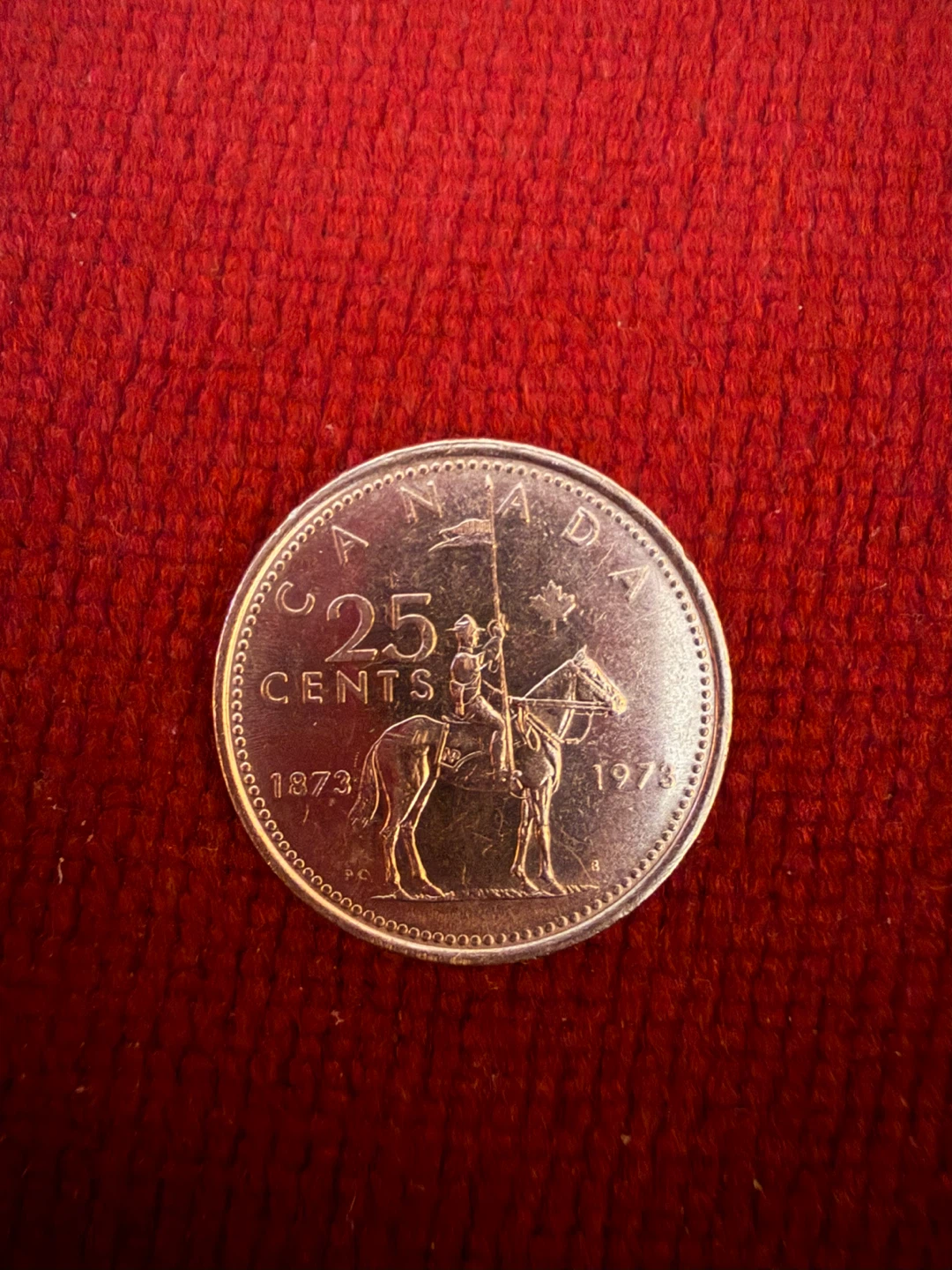 Canada 25 Cents Coin - 1973 Large bust and Small bust - photo 2