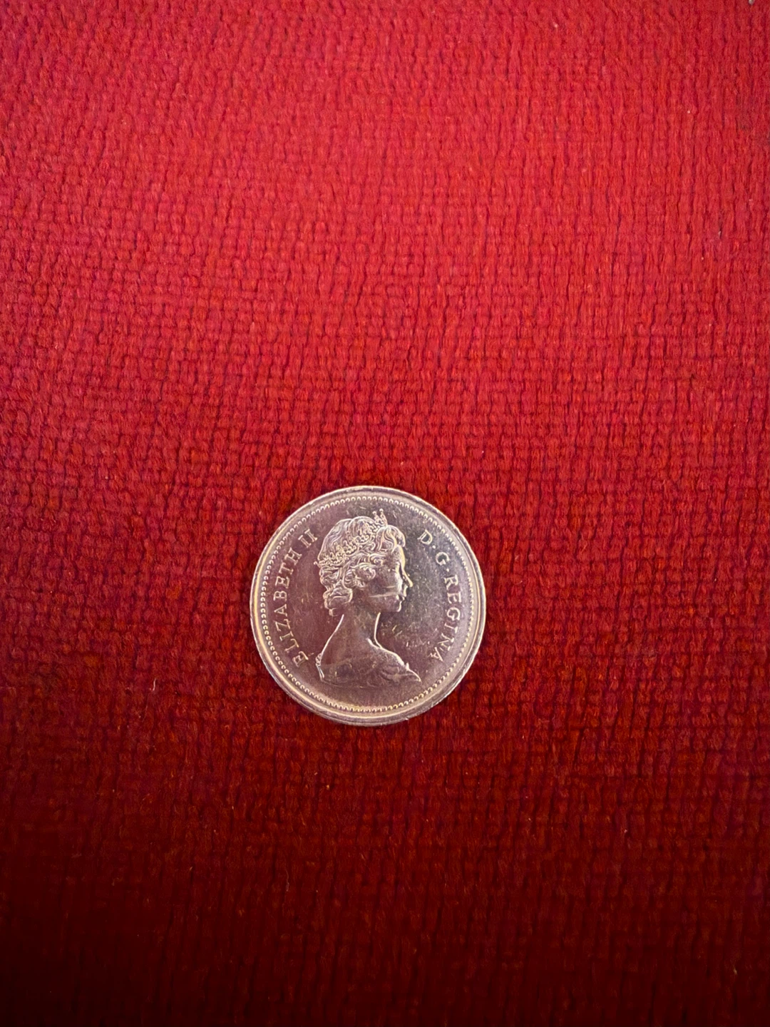 Canada 25 Cents Coin - 1973 Large bust and Small bust - photo 3
