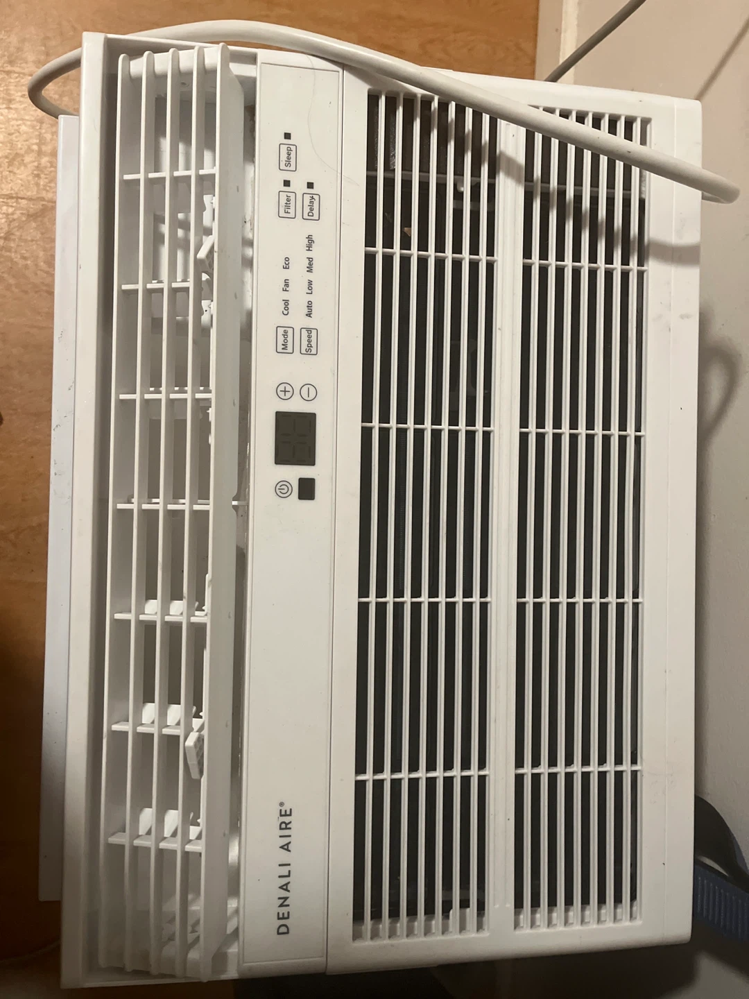 Denali Aire Window Air Conditioner with remote - photo 2