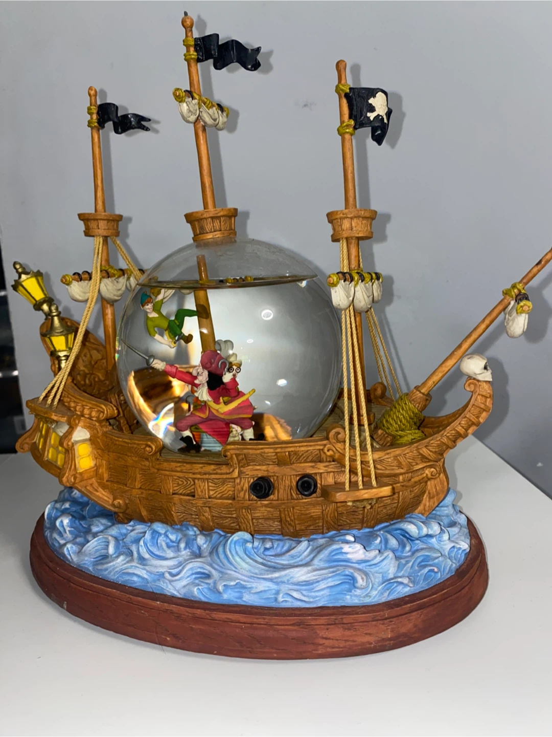 Disney Peter Pan Ship Snow Globe 2001 - photo 3