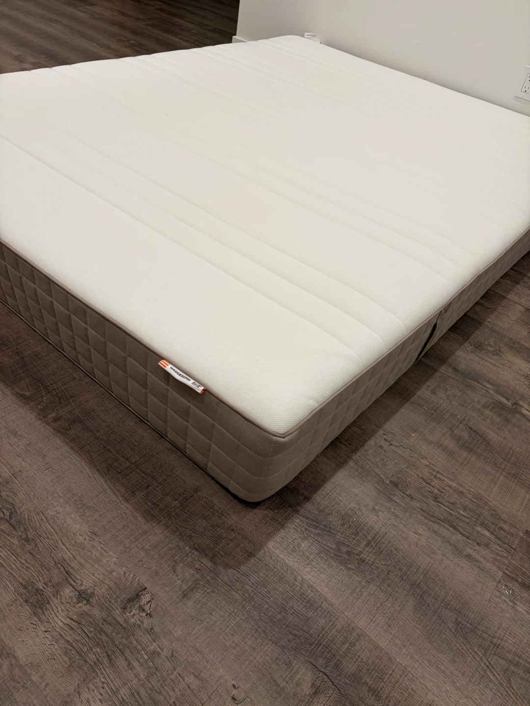 IKEA Queen mattress HAUGESUND - photo 2