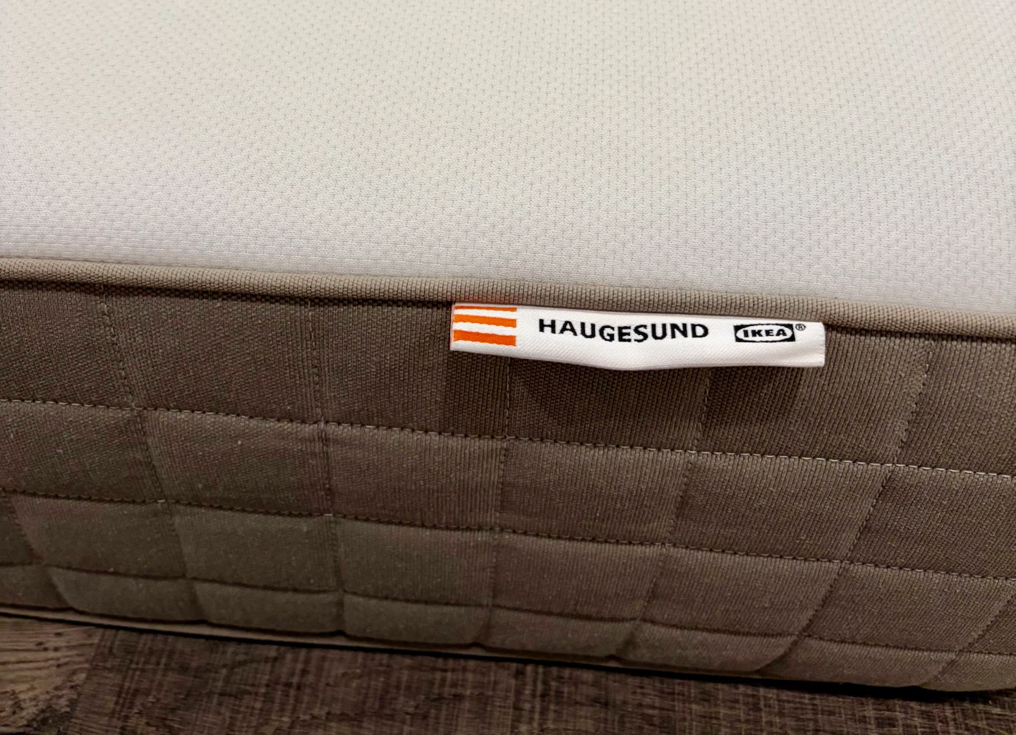 IKEA Queen mattress HAUGESUND - photo 3