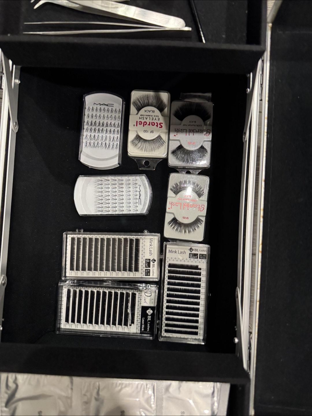 Lash Extension Kit with Case and Supplies - photo 4