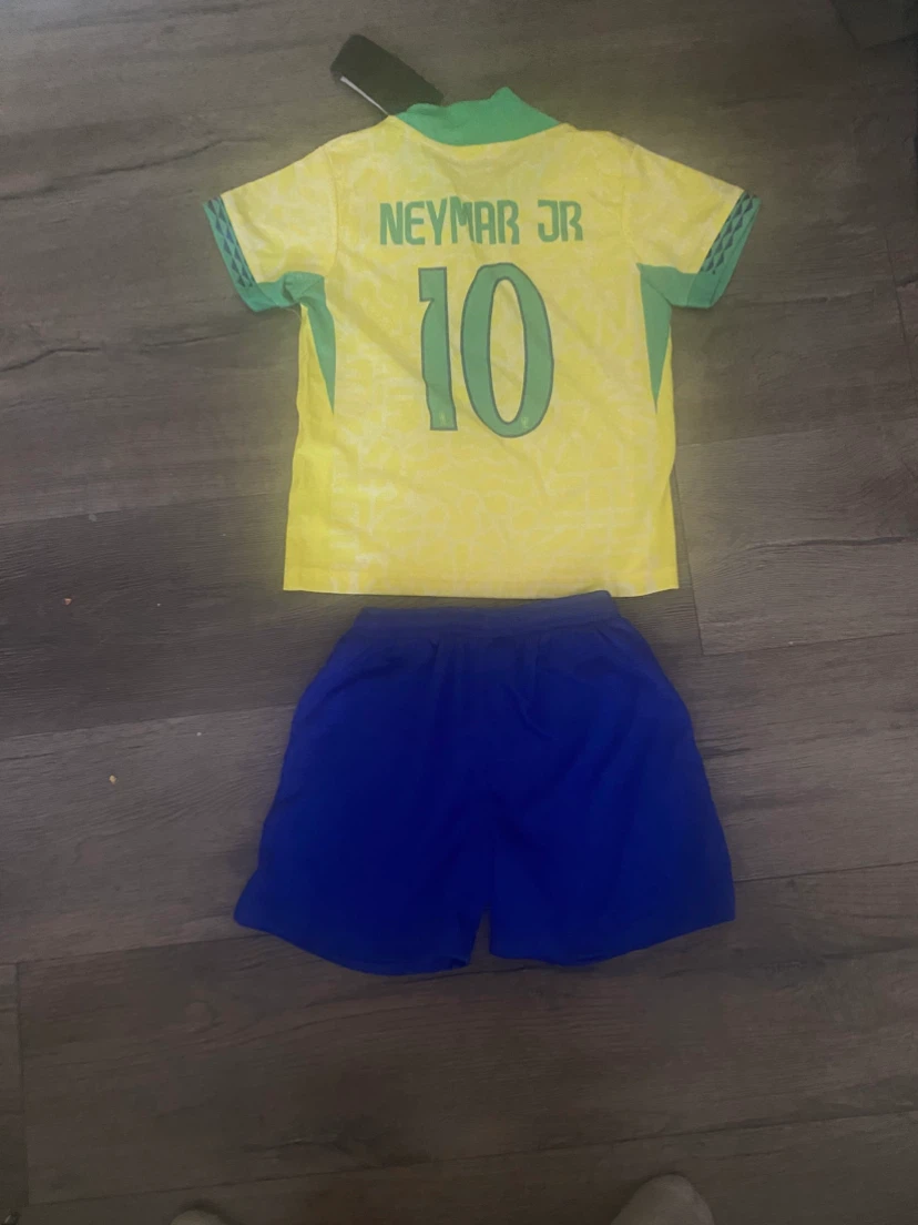 Brazil Neymar Jr #10 Kids Soccer Jersey & Shorts Set - photo 2
