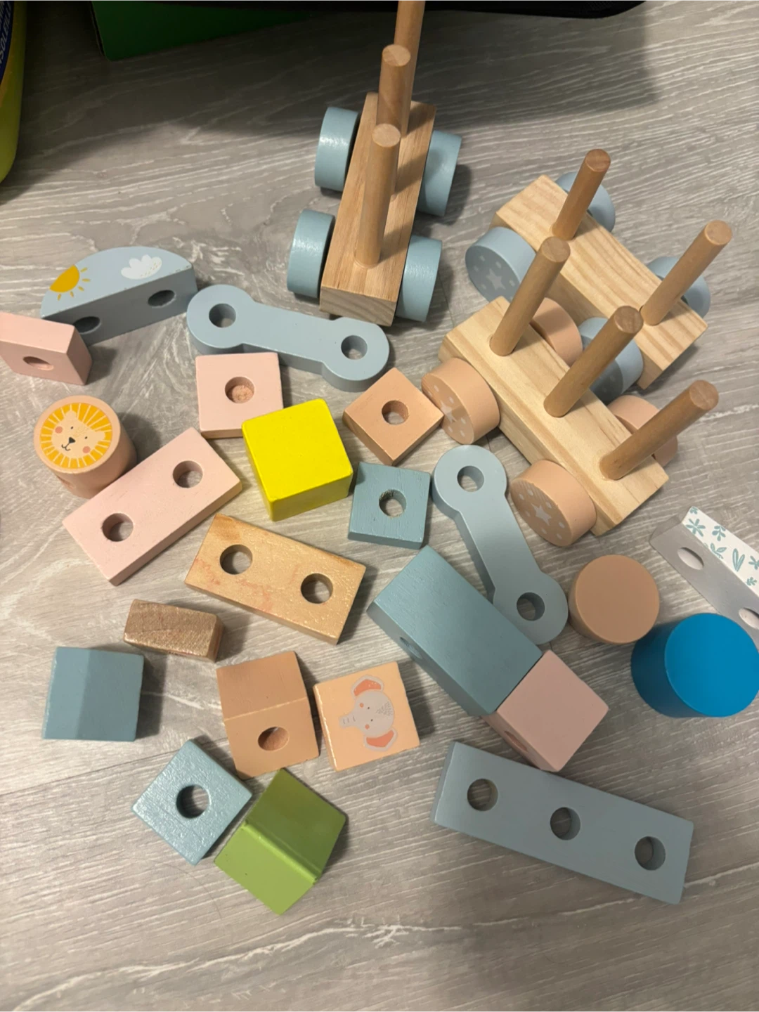 Wooden Building Blocks Toy Set - photo 2