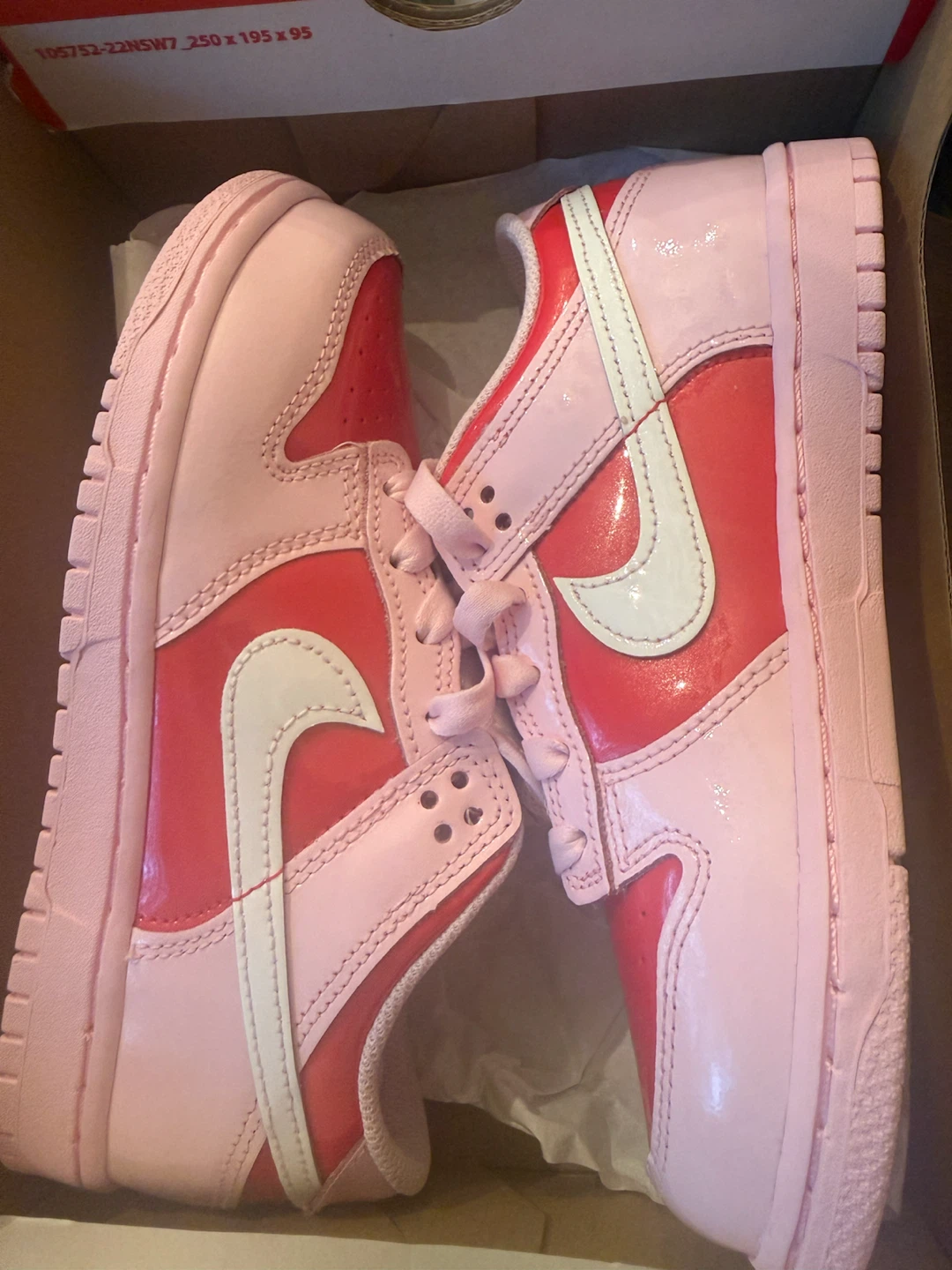 NIKE DUNK LOW SIZE 2Y - PINK AND RED BNIB