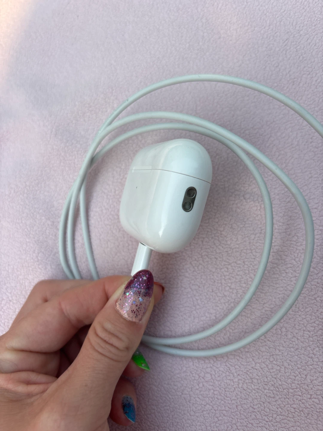 Apple AirPods Pro 2 with charging cable - photo 2