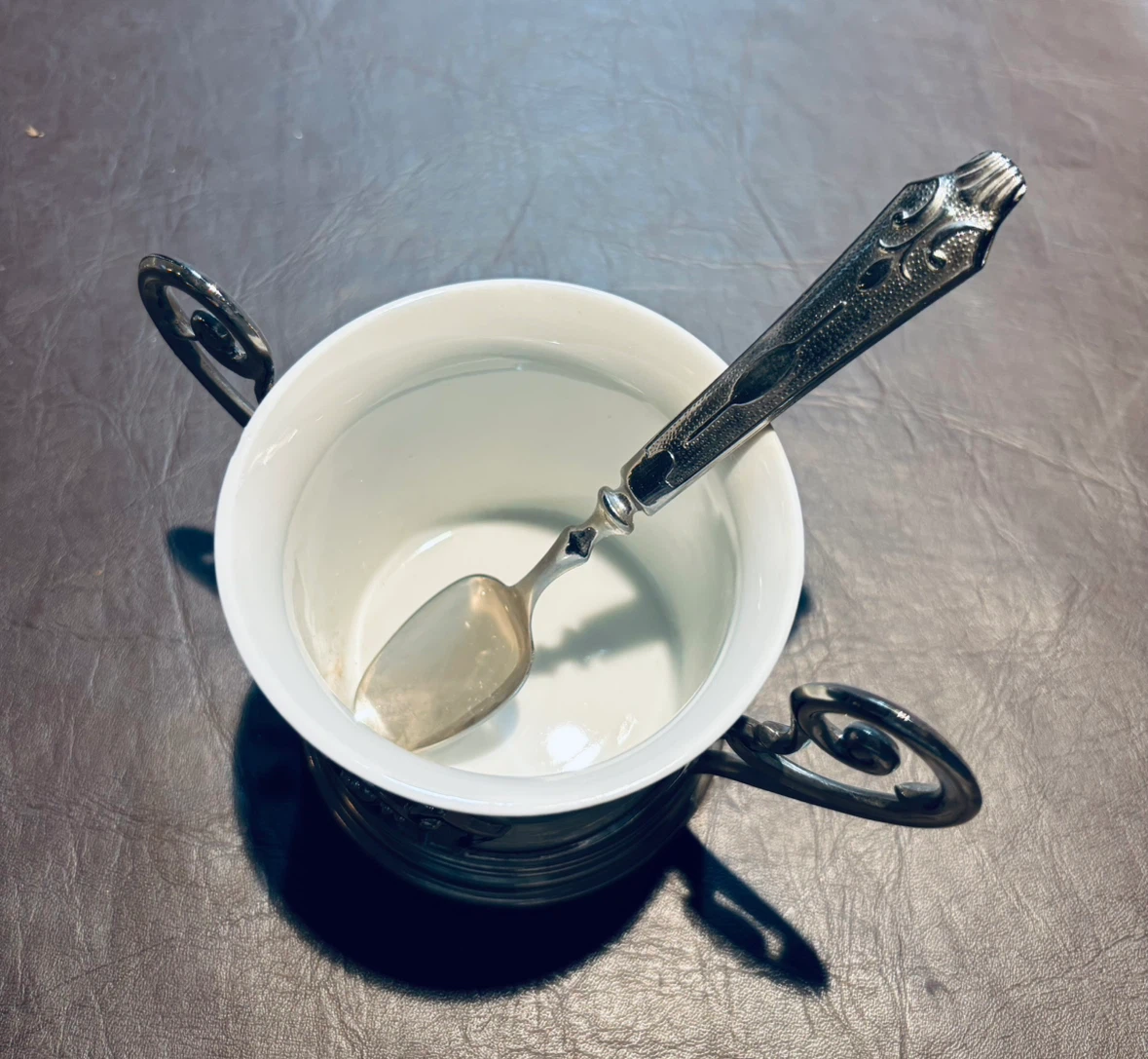 Vintage Lidded Sugar Bowl with Spoon & Decorative Silver Holder - photo 2