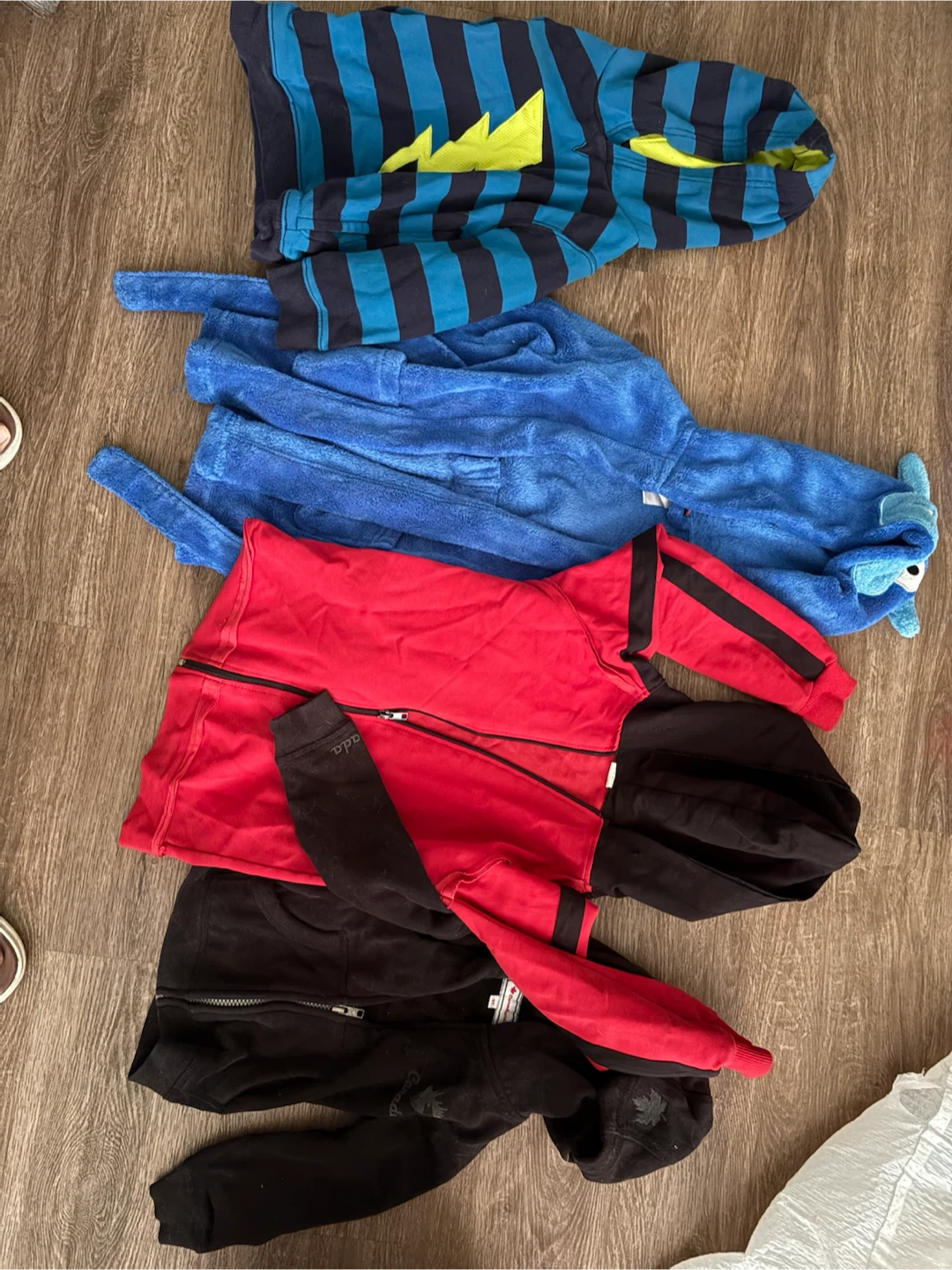 Assorted Kids' Clothes Bundle 3T-4T size - photo 4