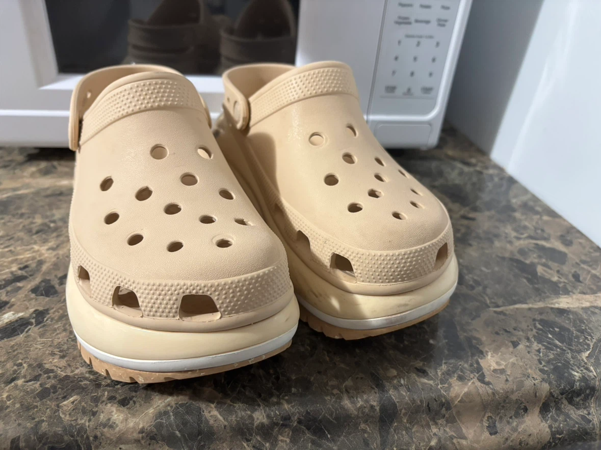 Crocs Platform Clogs Tan - photo 4